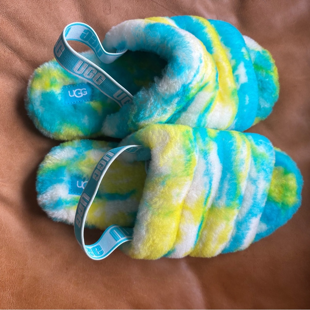 UGG Vibrant Tie-Dye Fluffy Slippers